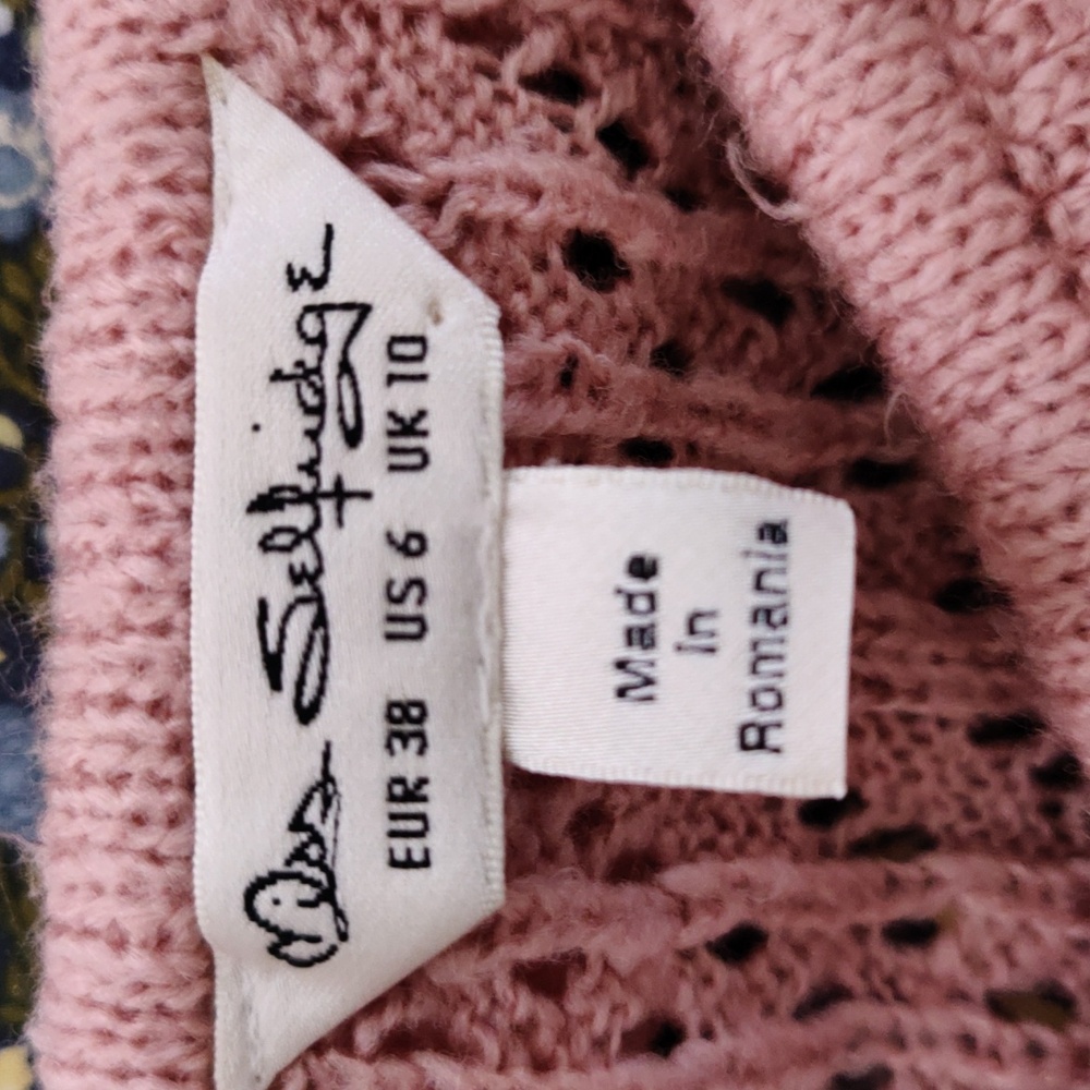 Open Knit With Ruffle Collar Sweater - Picture 5 of 9